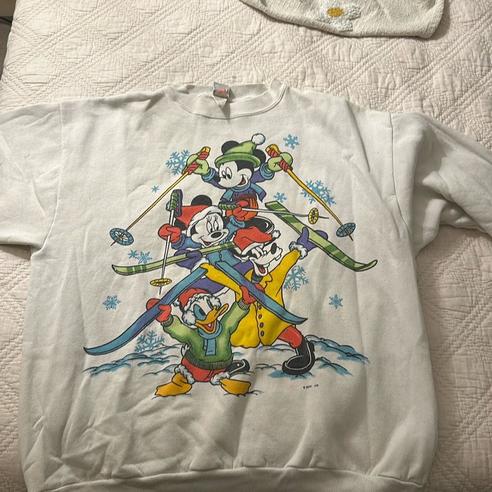 Vintage Mickey Unlimited - Disney Mickey & Friends Crewneck (Winter)
